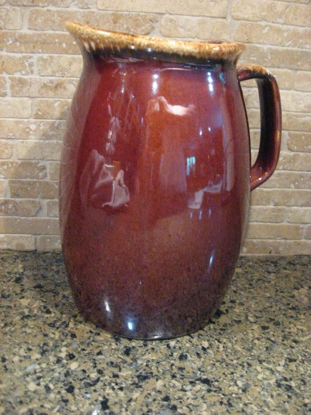 HULL OVEN PROOF U.S.A. PITCHER